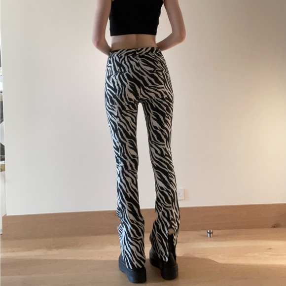 Zebra pants - Picture 3 of 10